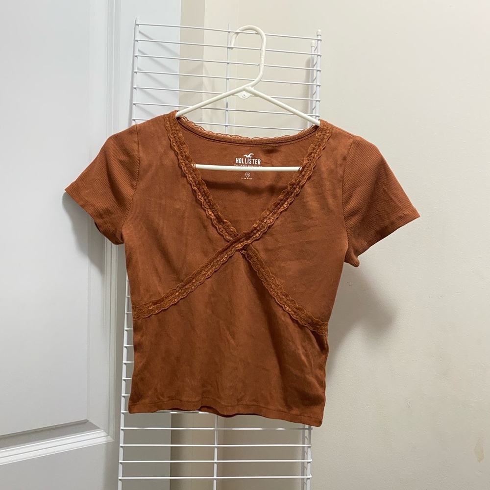 Hollister Women's Short Sleeve Top in Brown